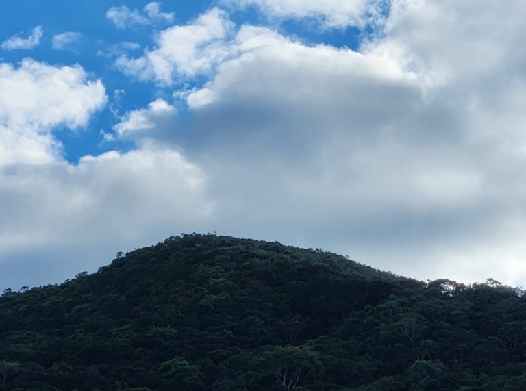 Semana começa com calor intenso e pancadas isoladas em Penha
