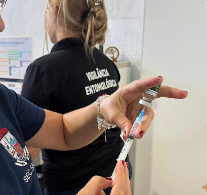Penha inicia vacinação contra a dengue para profissionais da Saúde