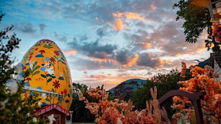 Osterfest 2026 reúne milhares de itens de Páscoa e atrai visitantes para Pomerode