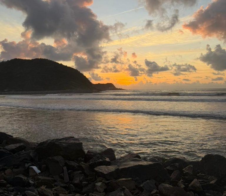 Terça-feira (17) será de sol entre nuvens e chance de chuva em Penha