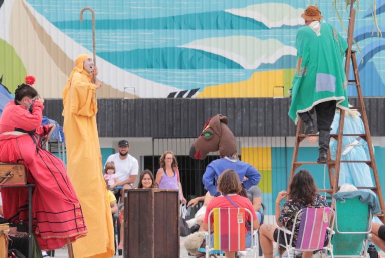 Navegantes recebe 6º Festival de Teatro de Rua com programação gratuita