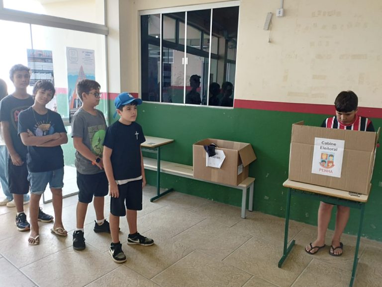 Estudantes de Penha elegem novos representantes para a Câmara Mirim 2026