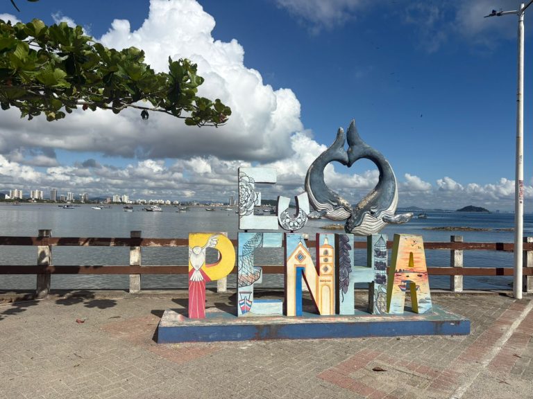 Final de semana terá calor, variação de nuvens e chance de chuva fraca em Penha e região