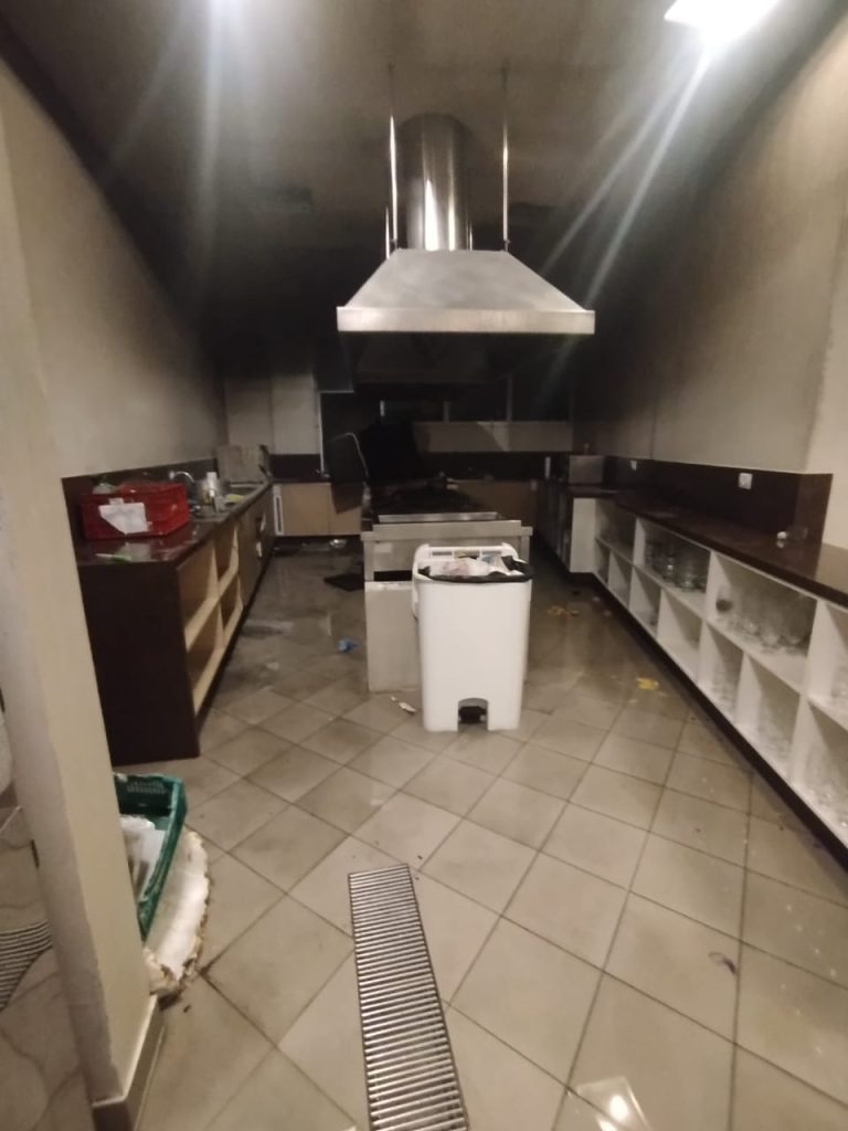 Princípio de incêndio é controlado em salão de festas de condomínio em Itajaí