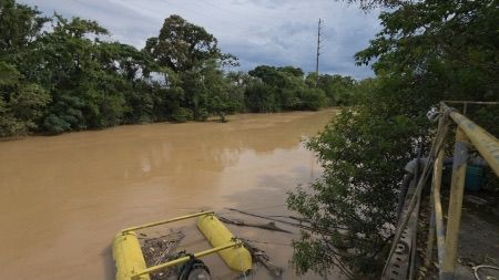 Alta turbidez no Rio Itajaí-Mirim compromete abastecimento e Semasa alerta para economia de água
