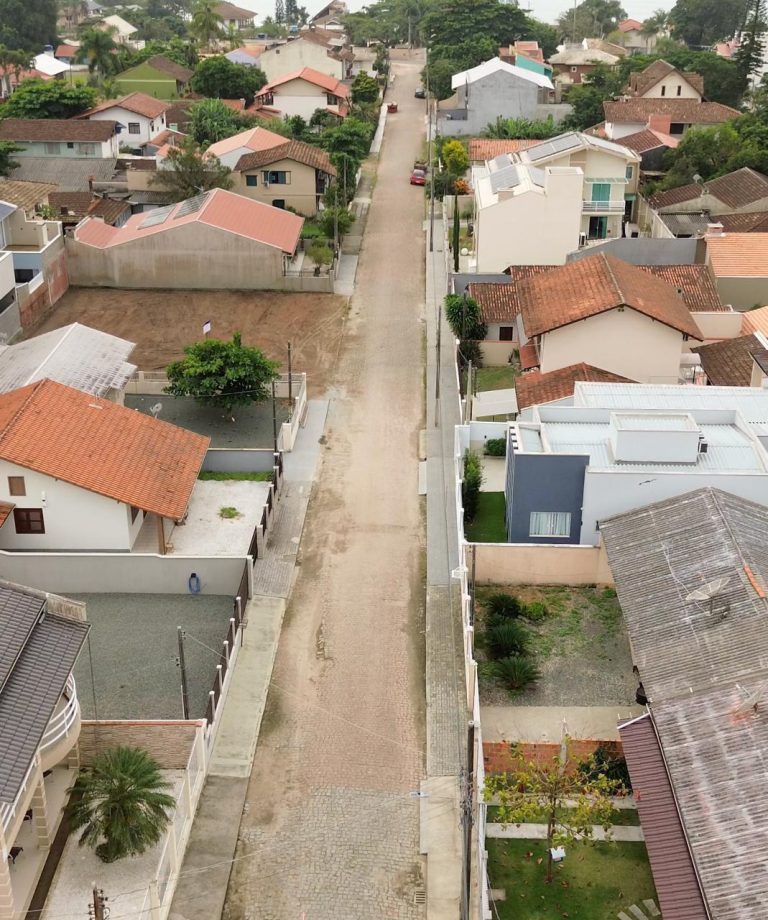 Penha autoriza início das obras de pavimentação da Rua Rio Grande do Sul, na Armação
