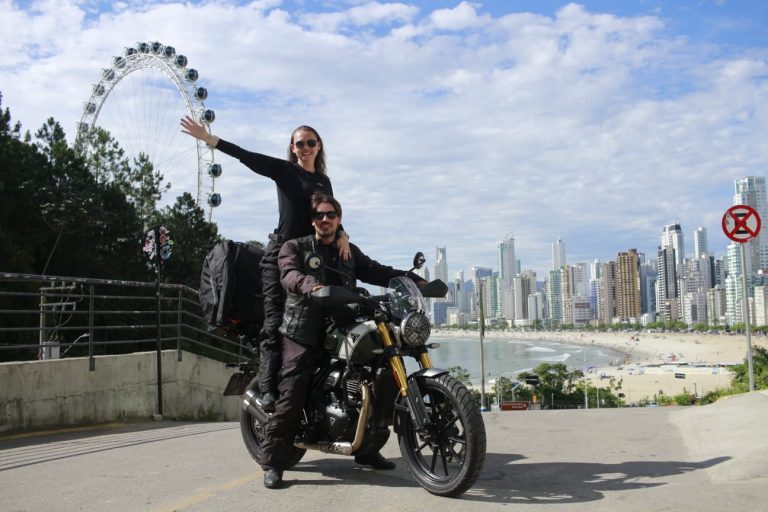 No Dia Internacional do Motociclista, casal do MS cruza o Brasil e se encanta com as paisagens de Santa Catarina