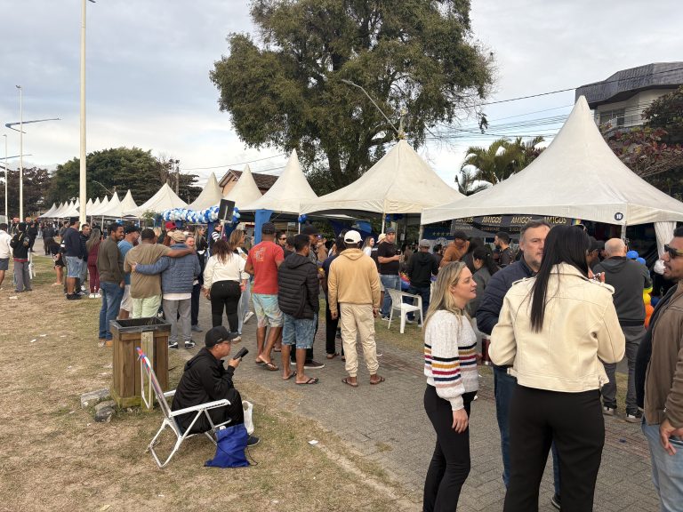 8ª Festa dos Amigos movimenta a Praia Alegre com confraternização e lazer