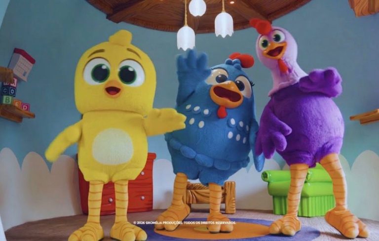 Vila da Galinha Pintadinha entra na contagem regressiva para inauguração no Beto Carrero World, em Penha