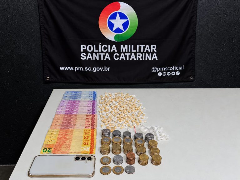 Adolescente é apreendido com mais de 240 pedras de crack em Barra Velha