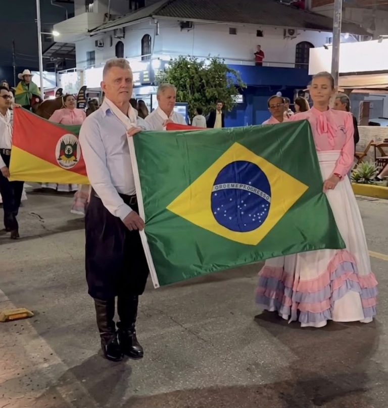 Passeio Brunetti reúne cerca de 2 mil pessoas em celebração à cultura gaúcha em Penha